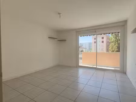 t3 avec 2 balcons  cellier et parking résidence sécurisée