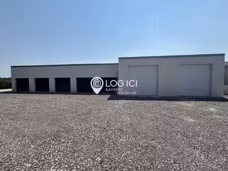 à louer box de stockage 18 m2 morlaàs