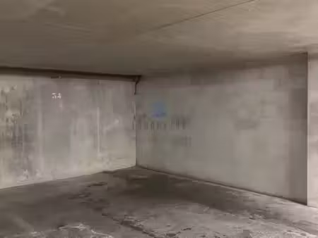 à louer – place de stationnement en sous-sol sécurisé – secteur marina baie des anges