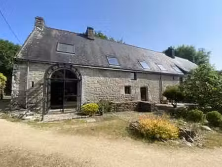 vente demeure d'exception à quistinic (56310) : à vendre / 180m² quistinic