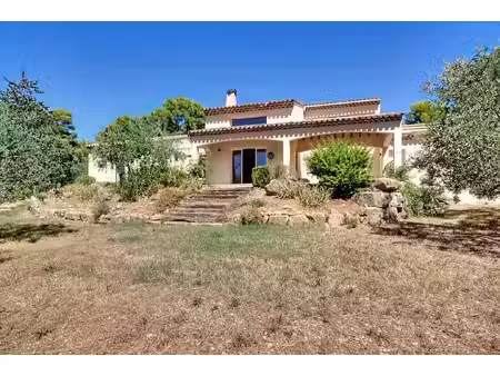 a louer en exclusivité   villa 3 chambres contemporaine d'exception à trans-en-provence