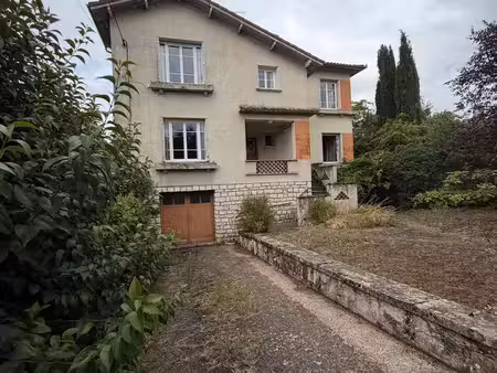 grande maison de village avec piscine à vic-fezensac