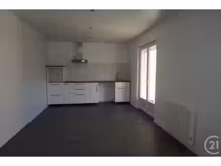 appartement t4 à louer - 4 pièces - 77 m2 - st desirat - 07 - rhone-alpes