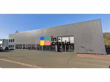 location local commercial