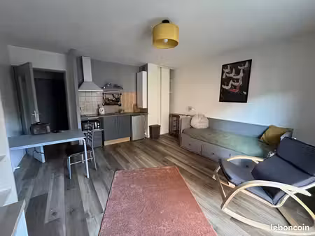 studio 1 pièce 30 m²
