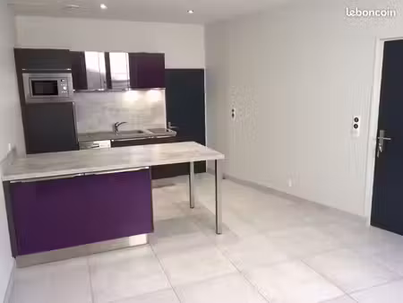 studio 1 pièce 26 m²