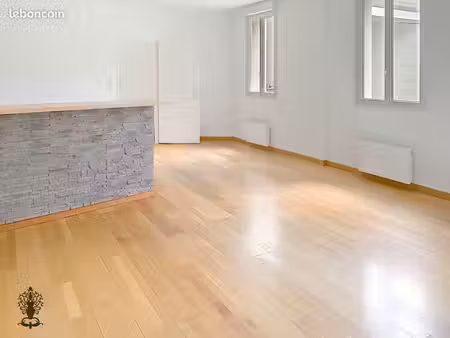 appartement 3 pièces 80 m²