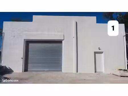 hangar de stockage