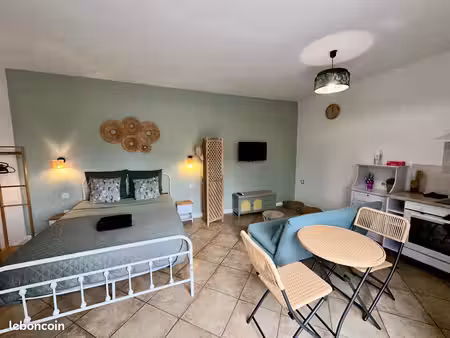 jolie studio 25m² avec jardin et parking privé