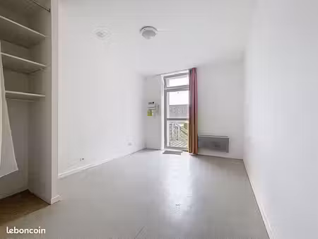 appartement 1 pièce 19 m²