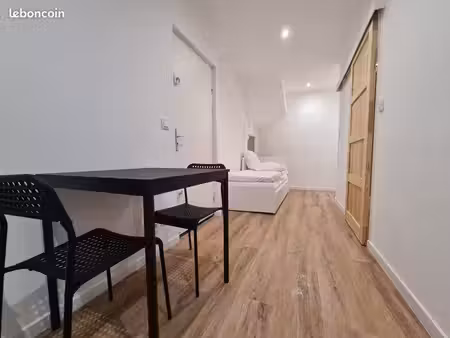 appartement 18m2 entièrement rénové et meublé