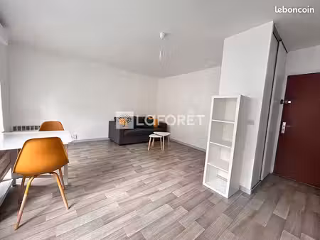 studio 1 pièce 30 m²