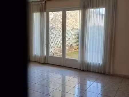 appartement 2 pièces rez-de-chaussée