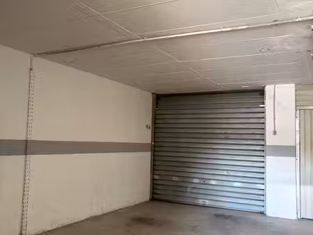 location garage non inondable et non humide dans une résidence sécurisée