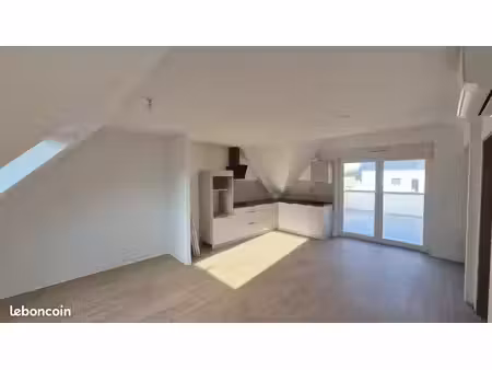 a louer 3 piéces 80 m2  66 m2 carrez climatisé souffelweyersheim
