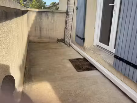 loue appartement meublé à l’année