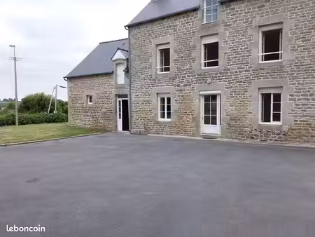 longere à proximité de la rn12 sur sevignac à louer libre en octobre