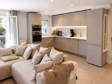 t3 haut de gamme entièrement rénové et meublé – 72 m² – à 2 min à pied de la gare de saint