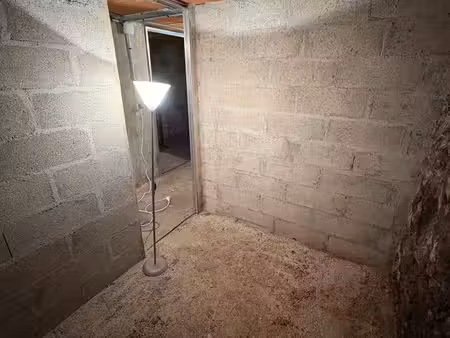 cave 5m2 très bon état