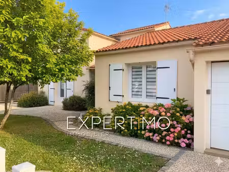 jard-sur-mer  maison t4 de 85 m2  3 chambres dont deux de pl