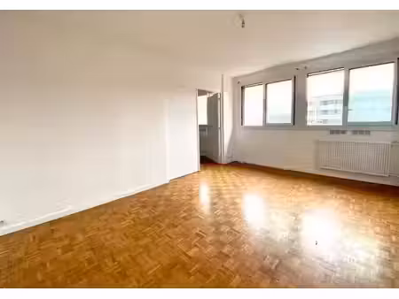 location appartement 2 pièces 50 m² à grenoble (38000)  690 €