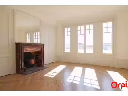location appartement 5 pièces 142 m² à lyon 6ème (69006)  2 316 €