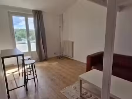location meublée appartement 2 pièces 22 m² à creil (60100)  690 €