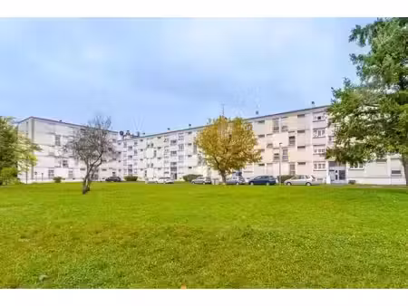 location appartement 6 pièces 100 m² à longvic (21600)  816 €