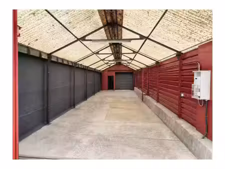 surface industrielle à louer à rue de la station 159 châtelet (vbe63251)