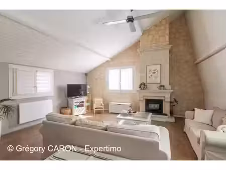appartement atypique esprit loft avec terrasse et parking
