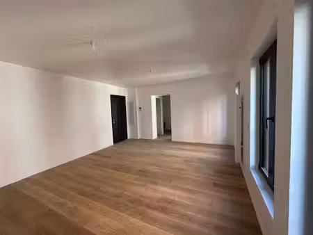 saint-ouen – spacieux t4 familial refait à neuf avec prestations premiums