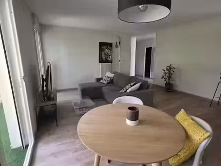 location meublée appartement 2 pièces 59 m² à marseille 8ème (13008)  1 000 €