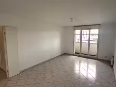 location appartement 3 pièces 66.7 m² à meaux (77100)  1 055 €