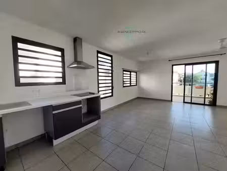 location appartement 3 pièces 56.9 m² à saint paul (97460)  1 110 €