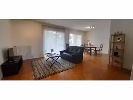 location meublée appartement 4 pièces 74 m² à toulouse (31000)  1 020 €