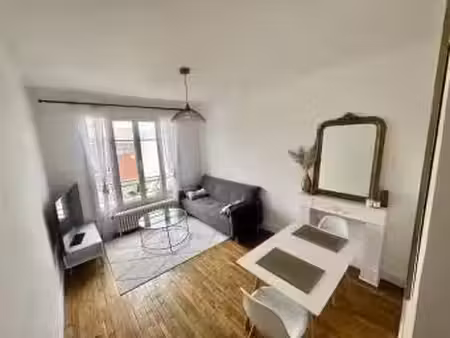 location meublée appartement 2 pièces 40 m² à asnieres-sur-seine (92600)  1 300 €
