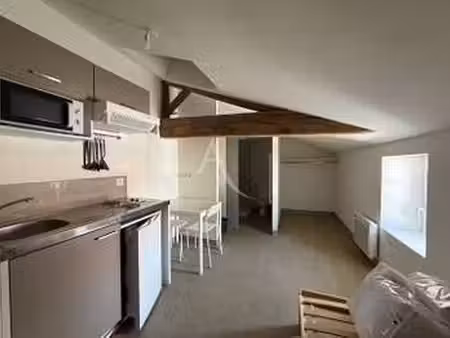location appartement t1 meublé à la roche-sur-yon le bourg sous la roche (85000) : à louer