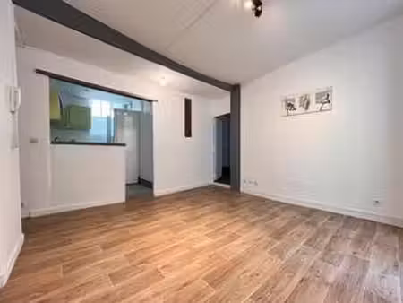 location appartement 2 pièces à nantes (44000) : à louer 2 pièces / 43m² nantes