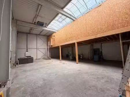 location bureaux et commerces aux sorinières (44840) : à louer / 311m² les sorinières