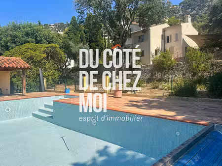 maison de luxe à vendre dans le quartier le faron-fort-rouge