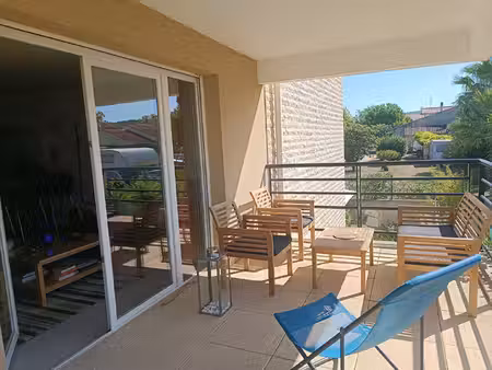 location appartement 2 pièces  45.80m²  le pradet