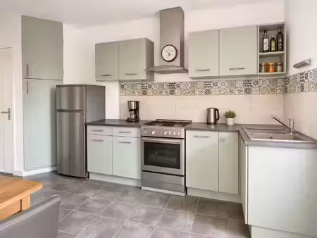 duplex bon état   avec cave et balcon bon état   environ 62
