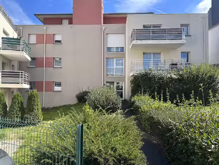 appartement t3 avec balcon et parking