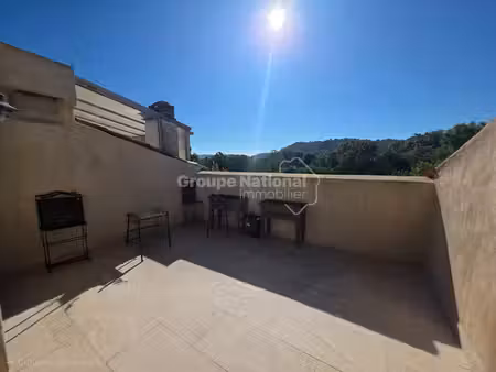 appartement t3 avec terrasse et vue sur le verdon vinon-sur-verdon