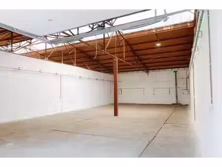 entrepots de 100m2 et 200m2 à louer à chatelet