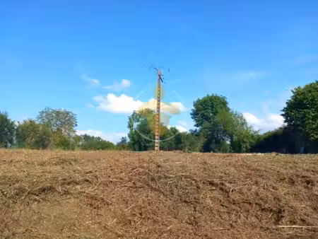 terrain constructible non viabilisé 2055m²