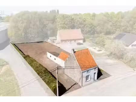 te slopen woning op ruim perceel van 1384 m² te koop in ...