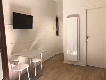 location appartement 1 pièce 17 m² à clermont-ferrand (63000)  365 €