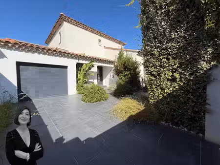 villa contemporaine  13580 la fare les oliviers