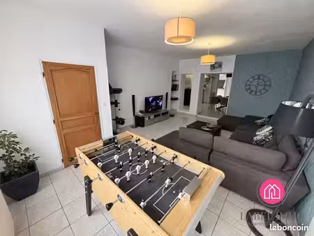 maison 9 pièces 230 m²